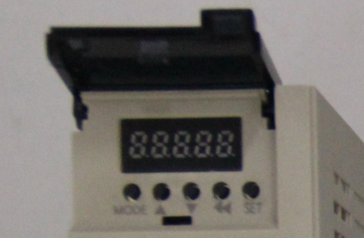 DƬ2.png