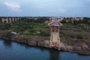 巴西一座橋梁發(fā)生坍塌 已致4人死亡13人失蹤