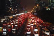 新能源汽車(chē)的市場(chǎng)影響因素有哪些？
