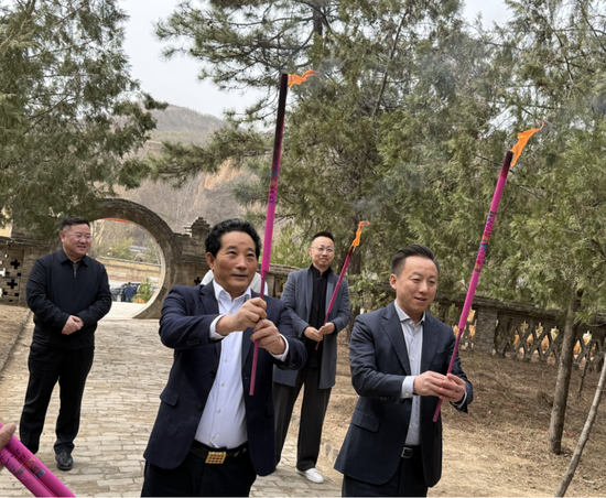 深圳市怡亞通供應鏈公司與陜西白水杜康酒廠共商深化合作 劉凱會見企業代表并座談