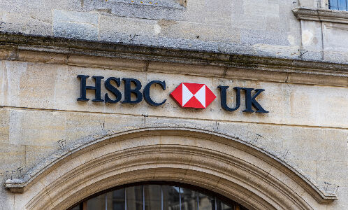 匯豐，傳在獎金發放日裁減投行家，被指「很不匯豐 very unlike HSBC」